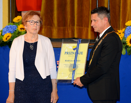 TIN_4211 copy